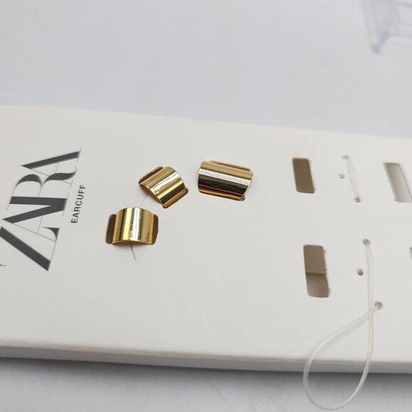 Zara Gold Tone Ear Cuff Set As Is Missing Hoop Earrings - Picture 2 of 4